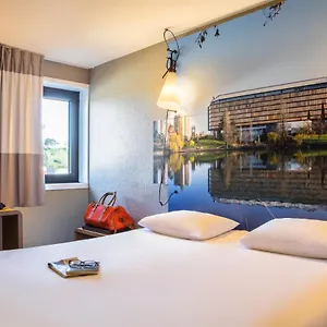 Otel Ibis Paris ***